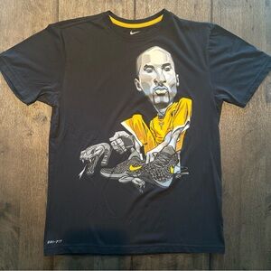 Nike Kobe Bryant T shirt Men’s Size Medium
